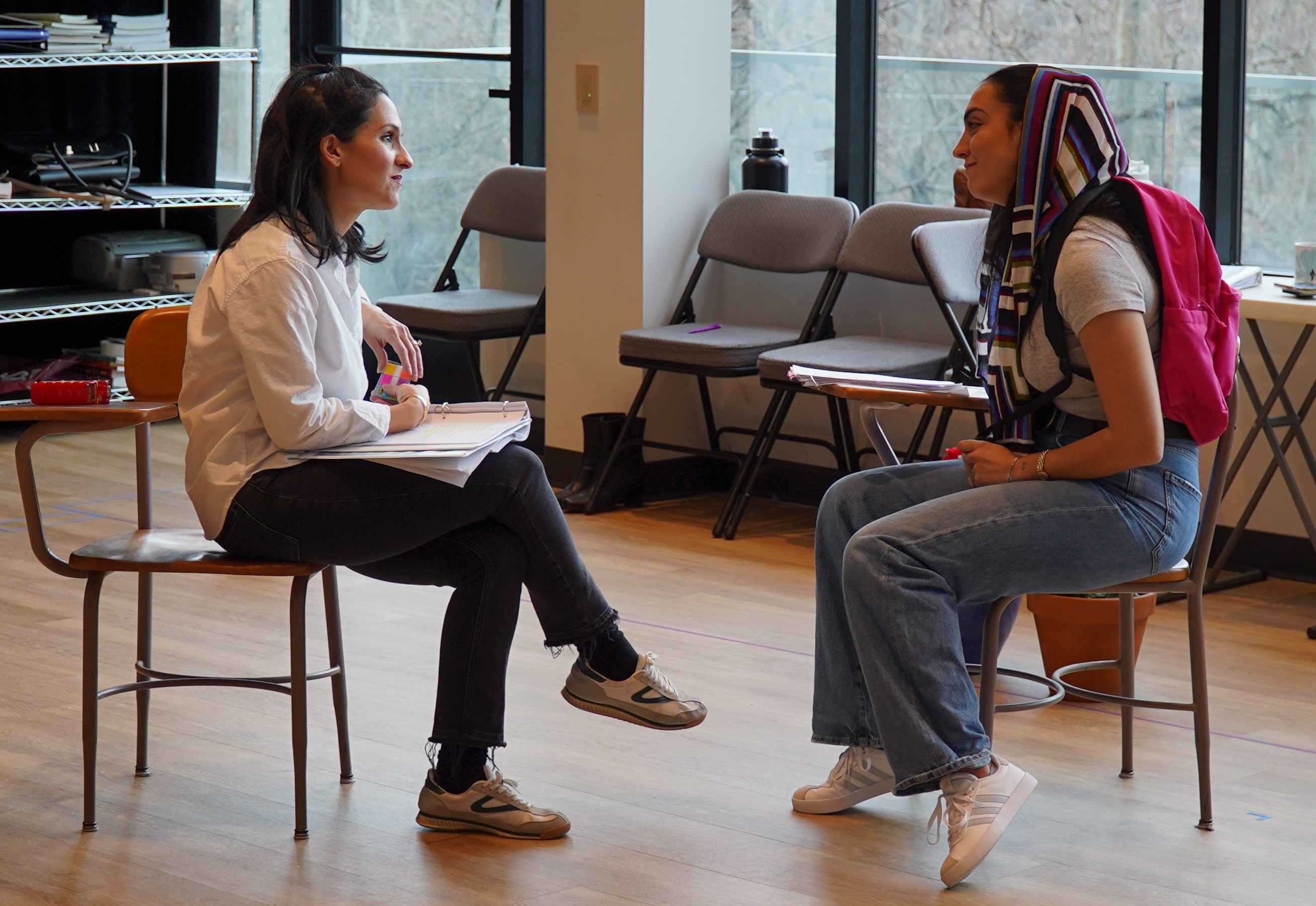 Neagheen Homaifar (Marjan) and Aryana Asefirad (Goli) in rehearsal